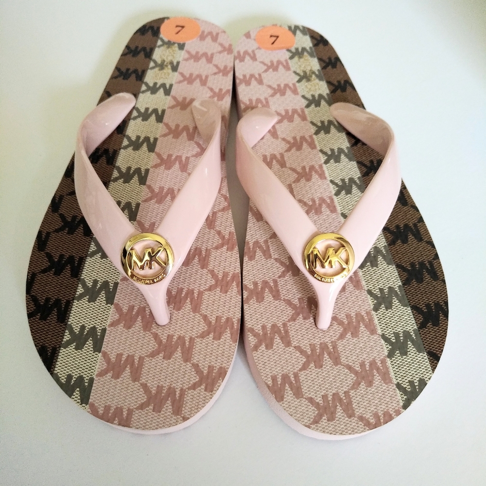 Michael Kors Flip Flops Sz 7 - NWT